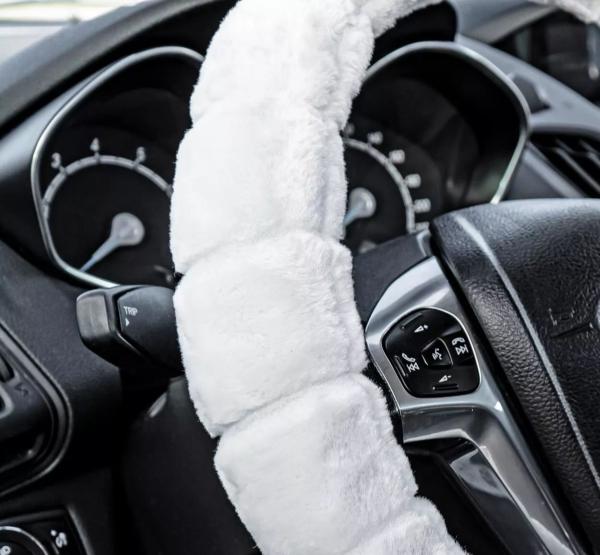 Xkeribom Lenkradbezug 37-38cm Lenkradschoner Lenkradschutz Plüsch Weiss
